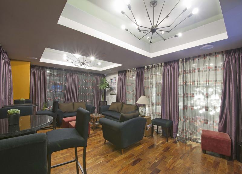 Hive Hotel Кесон Сити Екстериор снимка