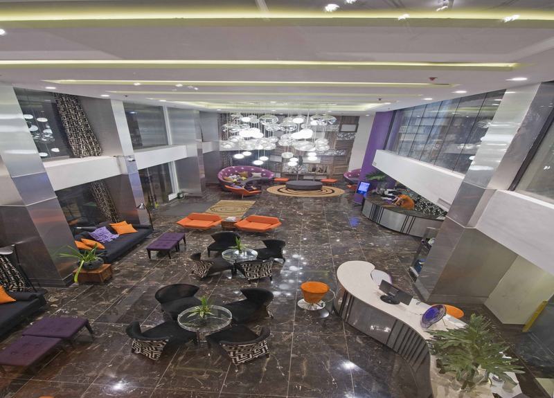 Hive Hotel Кесон Сити Екстериор снимка